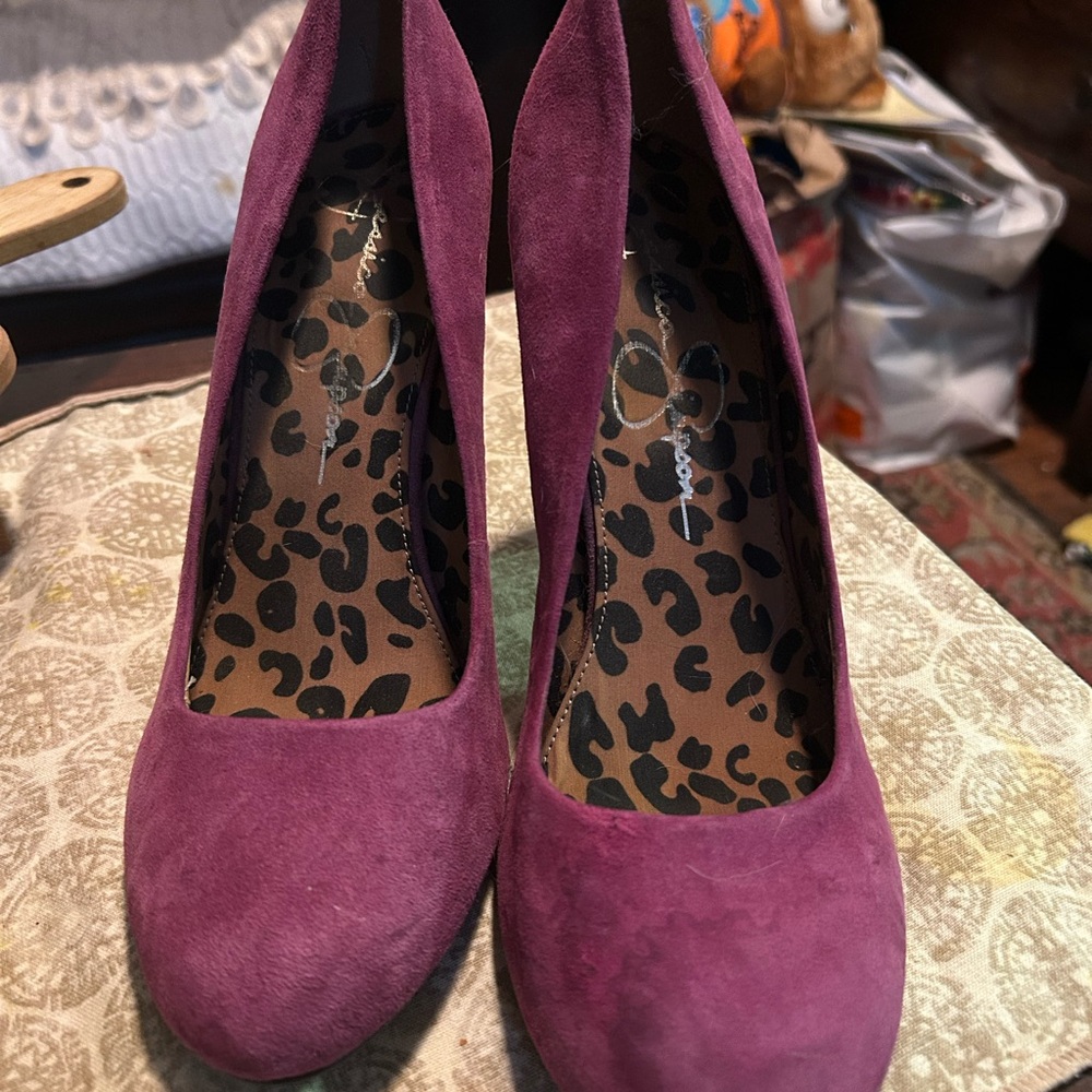 Jessica Simpson Magenta Suede Heels